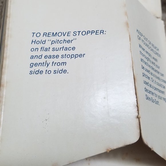 Vintage Avon Delft Blue Soap Bar, Soap Dish, & Skin So Soft Bath Oil - Picture 10 of 14